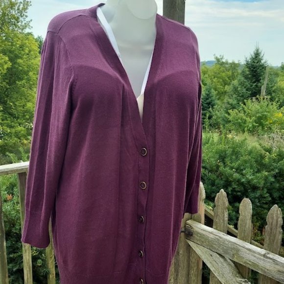 Avenue Sweater Collection Plus Size 26/28 Plum Cardigan - Acrylic Button Down - Picture 4 of 8